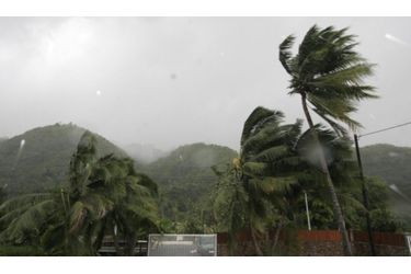 <br />
Le cyclone Oli attendu sur Tubuai.