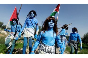 <br />
En se déguisant en Na&#039;vi du film «Avatar», les Palestiniens veulent lutter contre la colonisation israélienne en Cisjordanie.