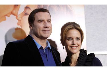 <br />
  John Travolta et Kelly Preston renouent avec le bonheur. Seize mois après la mort tragique de leur fils, Jett, Kelly est enceinte. A 47 ans.