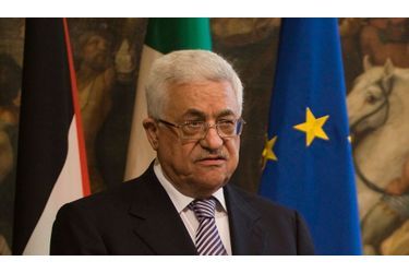 Sarkozy reçoit Mahmoud Abbas lundi
