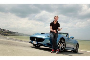 <br />
Jocelyn Quivrin a testé la California, le nouveau coupé cabriolet Ferrari. 