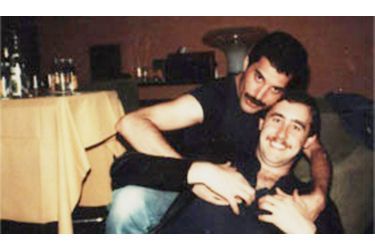<br />
Freddie Mercury avec Peter Freestone.