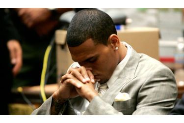 <br />
Chris Brown lors de son procès à Los Angeles