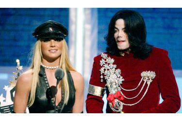 <br />
Britney Spears a chanté à plusieurs reprises avec Michael Jackson.