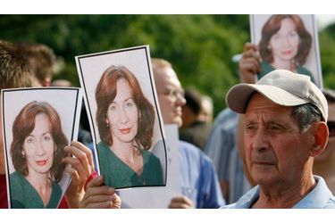 <br />
La mort de Natalia Estemirova a sucité l&#039;émoi et la colère des associations de droits de l&#039;Homme et de la communauté internationale.