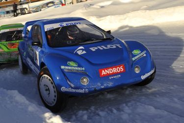 <br />
Baptême sur glace pour les Andros Car 03... Aux commandes des bolides de demain : Alain Prost et Franck Lagorce!