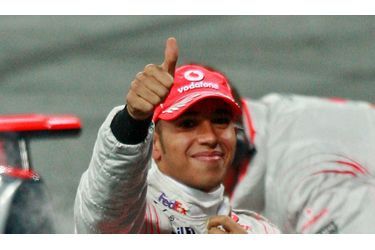 Lewis Hamilton décoré et impressionné