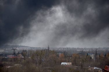 Deux frappes russes se sont abattues sur Lviv, en Ukraine, le 26 mars 2022.