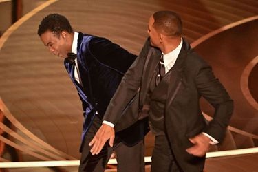 Will Smith a giflé Chris Rock sur la scène des Oscars.