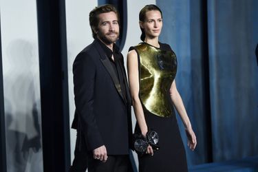 Jake Gyllenhaal et sa compagne Jeanne Cadieu lors de la soirée Vanity Fair, à Los Angeles, le 27 mars 2022.