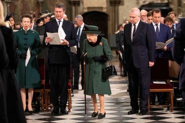 La reine Elizabeth II arrive avec le prince Andrew dans l&#039;abbaye de Westminster, le 29 mars 2022