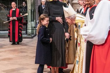 Kate Middleton et sa fille la princesse Charlotte de Cambridge à l&#039;abbaye de Westminster, le 29 mars 2022
