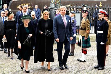 L&#039;ex-reine Beatrix, la reine Maxima et le roi Willem-Alexander des Pays-Bas à l&#039;abbaye de Westminster, le 29 mars 2022