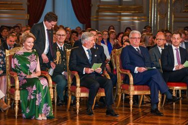 La reine Mathilde, le roi des Belges Philippe et le prince Laurent au Palais royal à Bruxelles, le 30 mars 2022