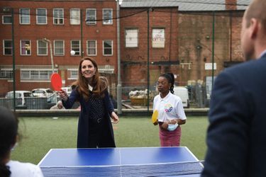 Mais la duchesse de Cambridge aime aussi le tennis de table (Angleterre, mai 2021)