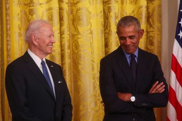 Joe Biden et Barack Obama à la Maison-Blanche, le 5 avril 2022.