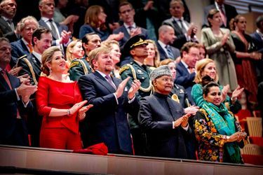 La reine Maxima et le roi Willem-Alexander des Pays-Bas avec le président indien et sa fille, à Amsterdam le 6 avril 2022