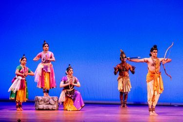Spectacle de danse indienne de la compagnie de la fondation Kalakshetra à Amsterdam, le 6 avril 2022