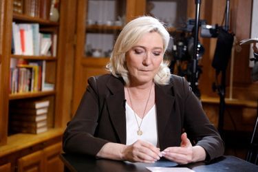 Marine Le Pen, ici lors d&#039;un entretien télévisé, à Avignon. 
