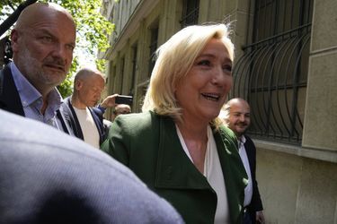 Marine Le Pen , lundi à son QG de campagne.