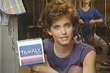 Courteney Cox dans une publicité pour Tampax (1985)