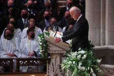 Joe Biden aux funérailles de Madeleine Albright, à Washington, le 27 avril 2022.