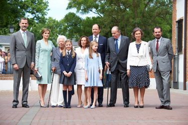 La princesse Sofia d'Espagne avec sa famille, le 17 mai 2017, jour de sa communion