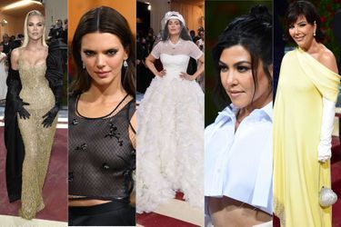 Khloé Kardashian, Kendall et Kylie Jenner, Kourtney Kardashian et leur mère, Kris Jenner.