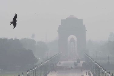 D'ordinaire, la qualité de l'air est épouvantable à Delhi. Mais pendant la canicule, c'est encore pire quand quelques tempêtes de poussières viennent obstruer la visibilité, le 1er mai.