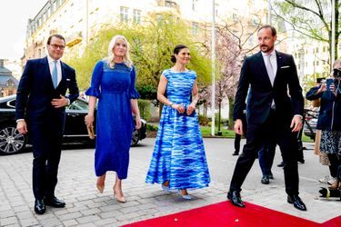 Les couples princiers héritiers de Suède et de Norvège à Stockholm, le 2 mai 2022