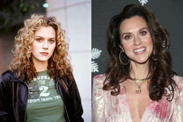 Les frères Scott : Hilarie Burton  dans le rôle de Peyton Sawyer dans la série sortie en 2003 (à gauche) et en 2019 (à droite) 