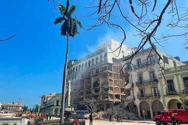 Une explosion a eu lieu tôt vendredi matin à l&#039;hôtel Saratoga, en travaux, à La Havane, à Cuba, le 6 mai 2022.