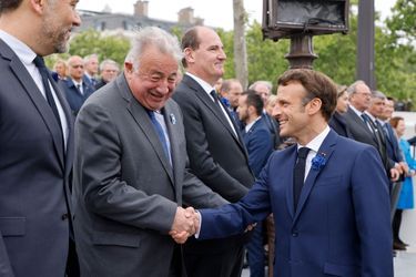 Emmanuel Macron et Gérard Larcher.