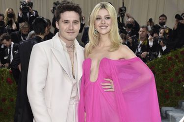 Brooklyn Beckham et sa femme Nicola Peltz au gala du Met, au Metropolitan Museum, à New York, le 2 mai 2022.