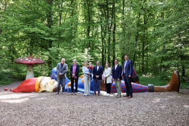 Le prince Charles de Luxembourg avec le grand-duc héritier Guillaume et la princesse Stéphanie au Parc Merveilleux à Bettembourg, le 5 mai 2022