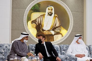 Le président français, Emmanuel Macron, et le nouveau chef de l&#039;Etat des Emirats arabes unis, Mohammed ben Zayed Al-Nayane, se sont entretenus dimanche, à Abou Dhabi.
