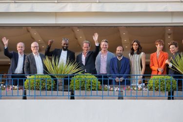 ﻿Pierre Lescure, Thierry Fremaux, Ladj Ly, Vincent Lindon, Jeff Nichols, Asghar Farhadi, Deepika Padukone, Rebecca Hall, Jasmine Trinca - Les membres du jury du 75e Festival de Cannes réunis autour d'un dîner à l'Hôtel Martinez, le 16 mai 2022. 