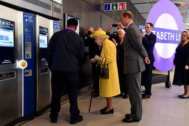 La reine Elizabeth II et le prince Edward à Londres, le 17 mai 2022
