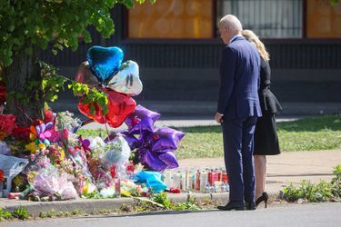 Joe et Jill Biden se sont rendus à Buffalo, où ils ont rendu hommage aux 10 victimes de l&#039;attentat raciste commis ce week-end, le 17 mai 2022.