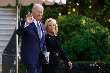 Joe et Jill Biden quittant la Maison-Blanche, le 17 mai 2022.