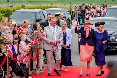 La reine Margrethe II de Danemark et l'ex-reine Beatrix des Pays-Bas à Dragør au Danemark, le 20 mai 2022