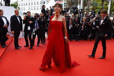 Sophie Marceau - Montée des marches pour le film «L'Innocent» et les 75 ans du Festival de Cannes, le 24 mai 2022. 