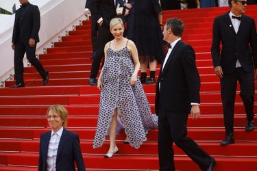 Michelle Williams (enceinte) - Montée des marches du film «Showing Up» au Festival de Cannes, le 27 mai 2022. 