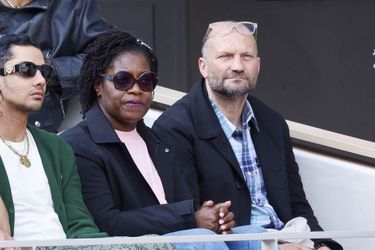 Claudia Tagbo et son compagnon dans les tribunes de Roland Garros, le week-end du 28 et 29 mai 2022, à Paris.