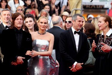 Norman Reedus, Guillaume Canet, Diane Kruger, Carole Bouquet - Montée des marches pour la cérémonie de clôture du 75ème Festival International du Film de Cannes. Le 28 mai 2022.