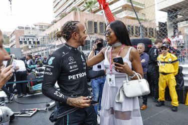 Lewis Hamilton et Naomi Campbell sur la grille de départ lors du Grand Prix F1 de Monaco, les 28 et 29 mai 2022.