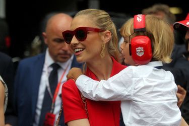Beatrice Borromeo et son fils Francesco au Grand Prix de Formule 1 de Monaco, le 29 mai 2022. 