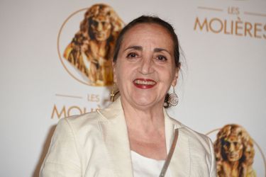 Dominique Blanc lors de la 33ème cérémonie des Molières aux Folies Bergère à Paris le 30 mai 2022.
