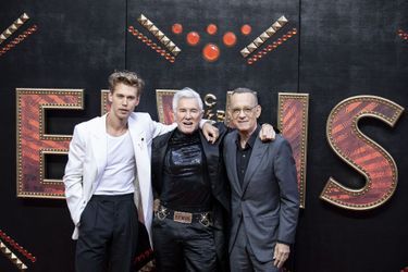 Austin Butler, Baz Luhrmann et Tom Hanks lors de l'avant-première du film «Elvis», à Londres, le 31 mai 2022.