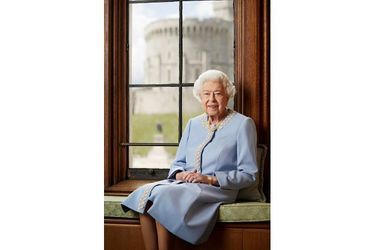 Le nouveau portrait de la reine Elizabeth II réalisé à l'occasion du jubilé.